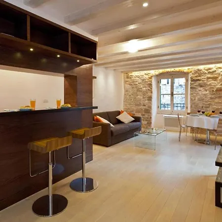 Luxury San Giovanni 2 Apartment